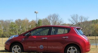 Nissan Leaf trounces Chevy Volt in July sales, but will it last?