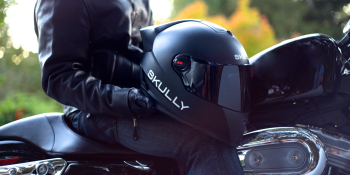 Lawsuit against AR helmet maker Skully over strippers and sports cars has been dropped