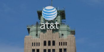 AT&T says it notified consumers that it would throttle ‘unlimited’ data service
