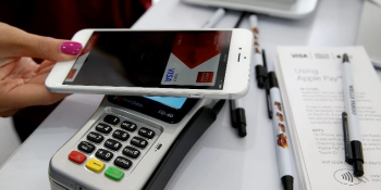 Apple Pay highlights a fragmented market for mobile payments
