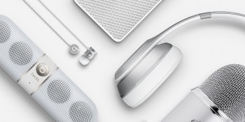Apple reportedly making premium over-ear, noise-canceling headphones