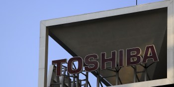 Bain Capital adds Apple for last-minute $18 billion bid on Toshiba’s chip unit