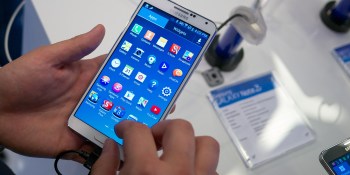 To halt smartphone slide, Samsung rewrites playbook