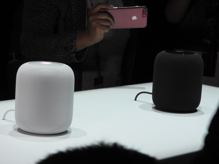 This is a picture of an Apple HomePod