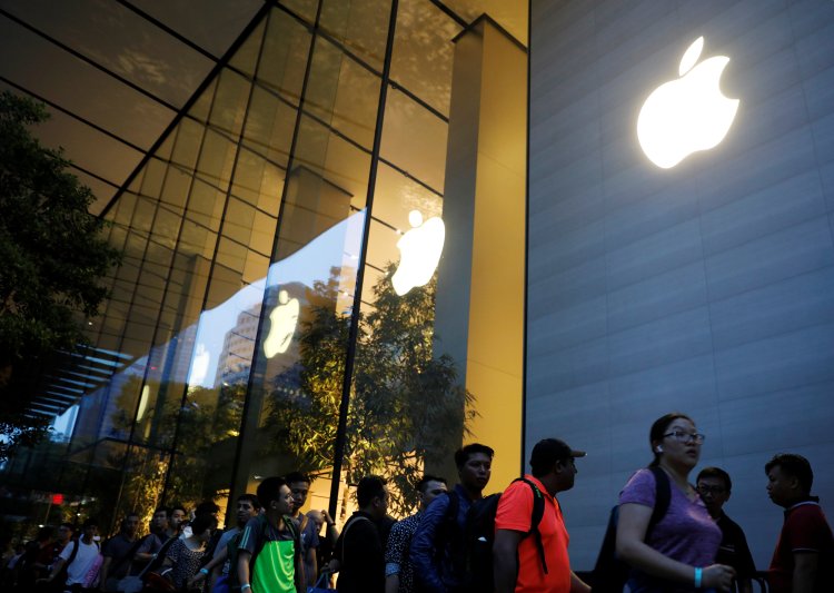 Apple Store in Singapore.