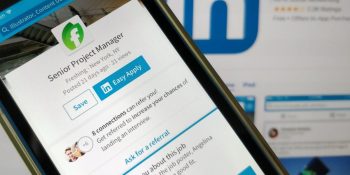 LinkedIn’s AI automatically generates photo text descriptions