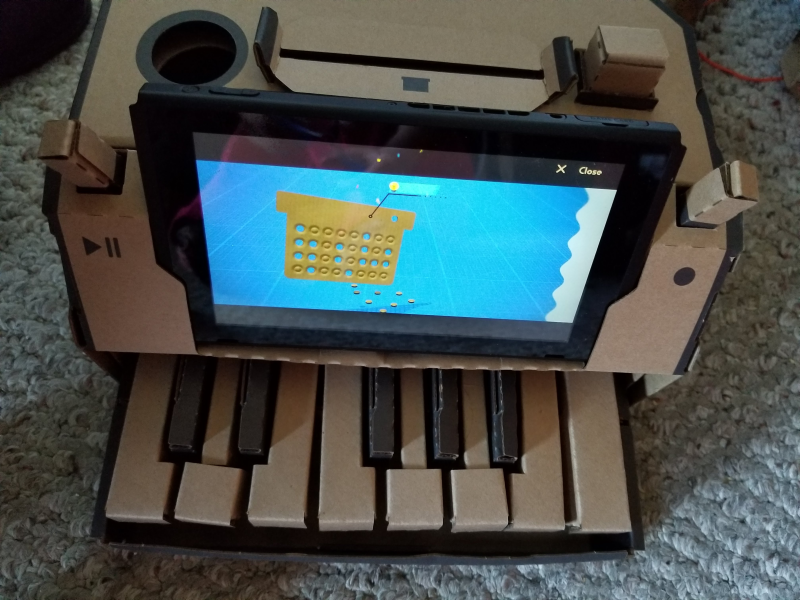 Rhythm card on the Nintendo Labo piano