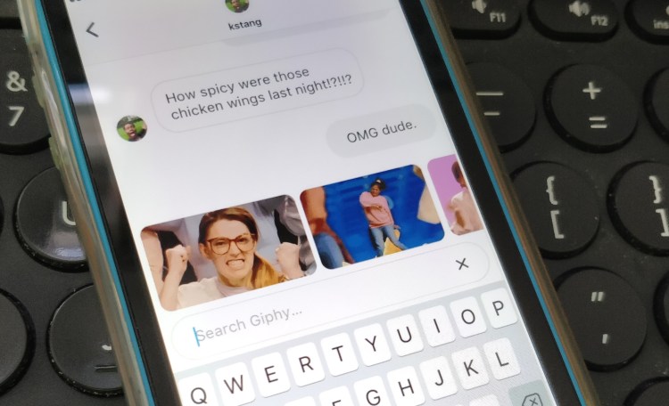 Giphy GIFs in Instagram Direct