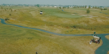 Flytrex Golf delivers food and beverages to hungry golfers via drone