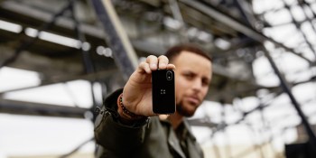 Palm opens preorders for its unlocked standalone smartphone for $350