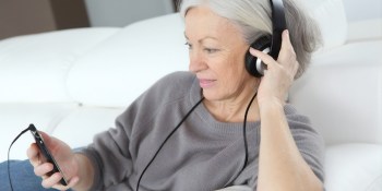 Study: Seniors talk with AI chatbots more when the conversation is deeper