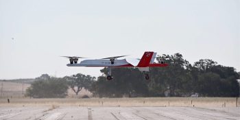 Elroy Air’s autonomous aircraft can carry over 250 pounds of cargo
