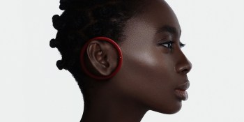 How Frog’s designers created a socially acceptable wireless earbud in their spare time