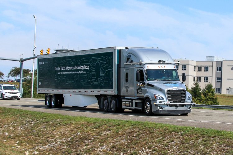Daimler driverless trucks