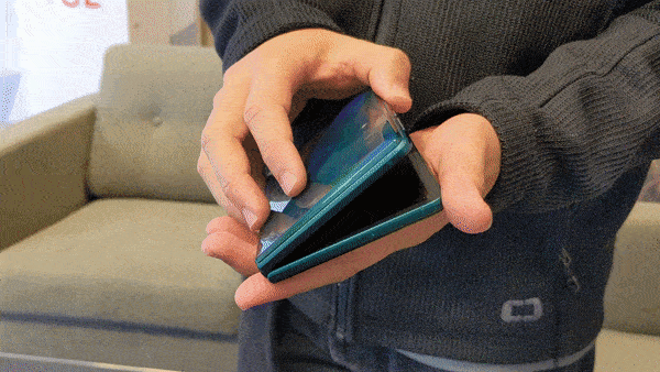 TCL foldable tablet concept
