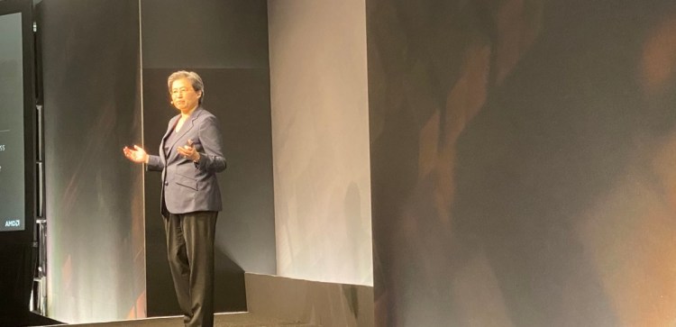 Lisa Su, CEO of AMD, at 2020 analyst meeting.